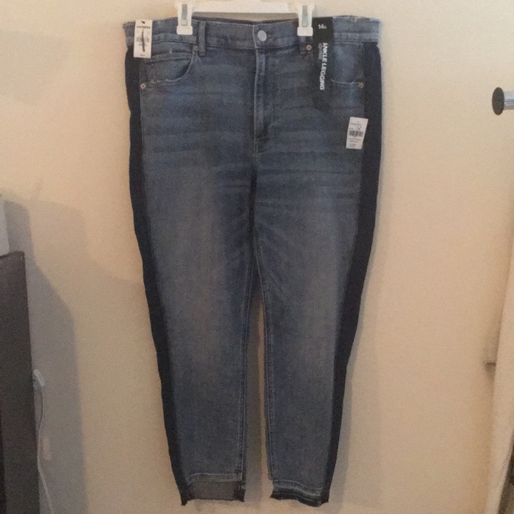 Reverse ankle treated denim jeans